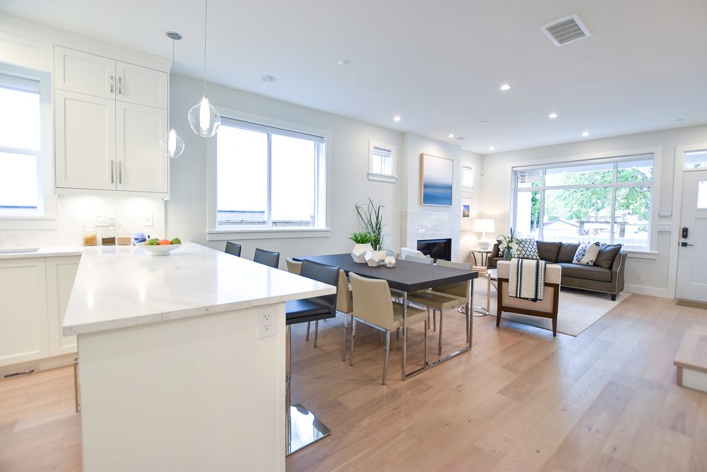 4295 & 4927 Fleming St